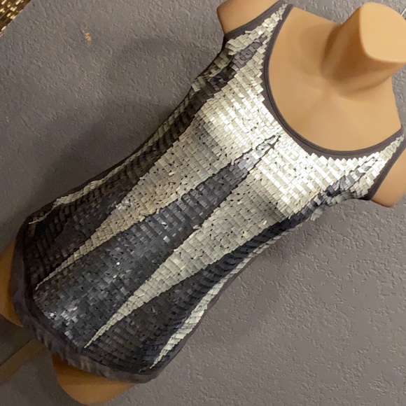 ARMANI EXCHANGE - grey tank w silver & grey sequins - S - Picture 16 of 16